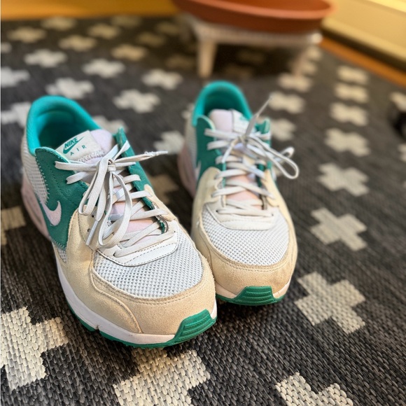 Nike Shoes - Nike Air Sneakers in White and Green